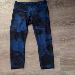 Lululemon Wunder Under Crop II Jumbo Inky Floral Black Inkwell Size 6